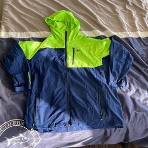 Vineyard vines packable windbreaker